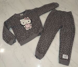 Hello Kitty Leopard Print Sweat Suit Gray Girls 5